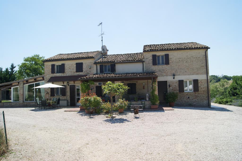 Bed and Breakfast Casa Sorgente San Costanzo Экстерьер фото